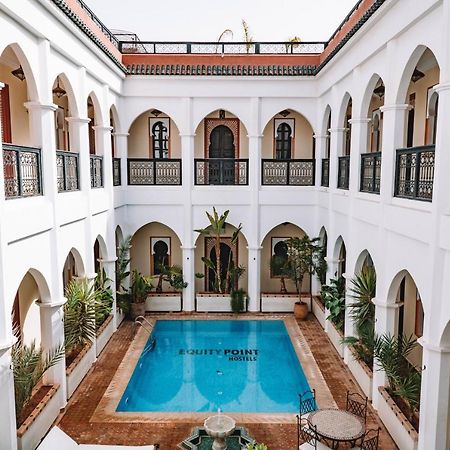 Equity Point Marrakech Hostel Маракеш Екстериор снимка