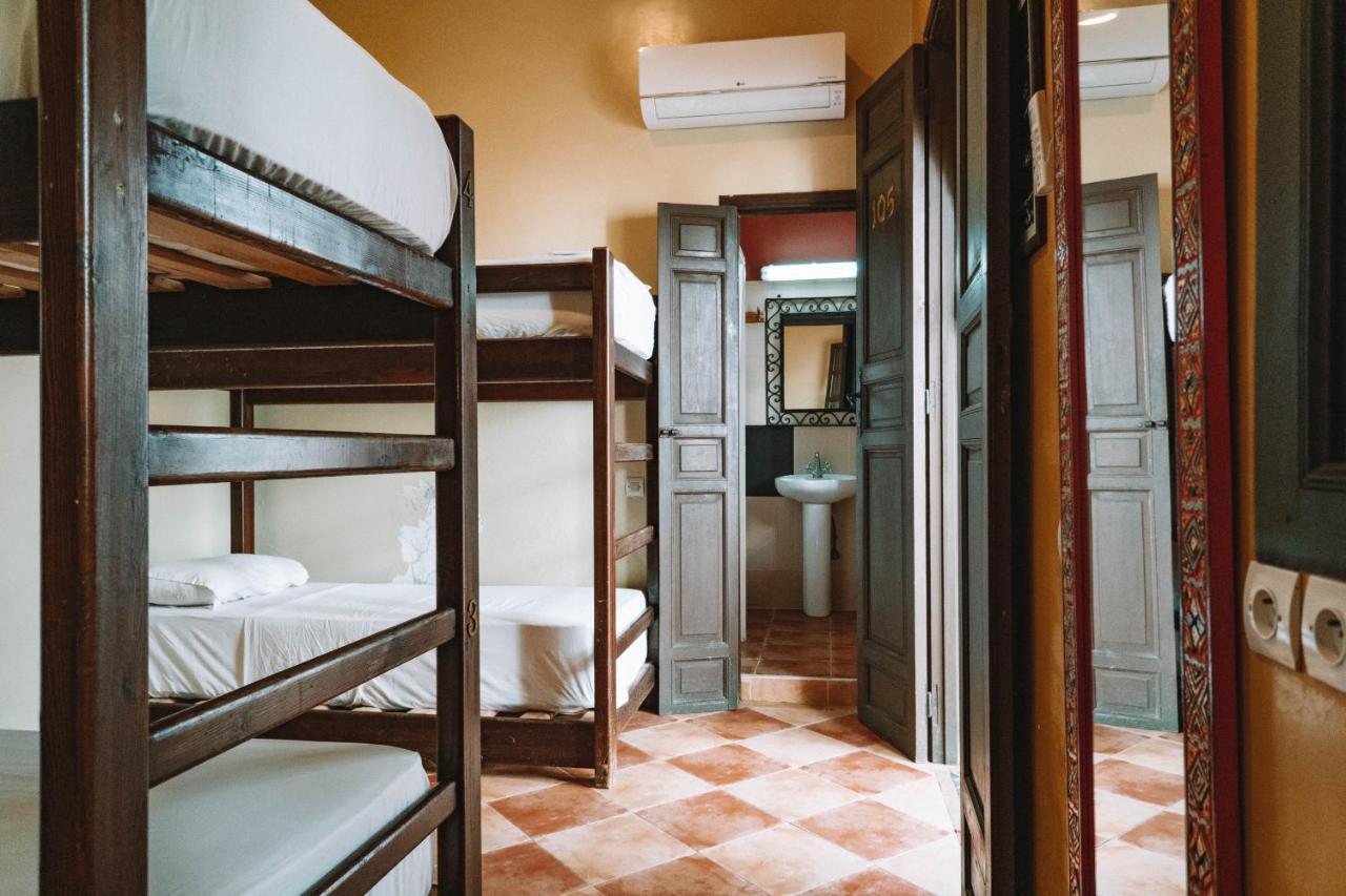 Equity Point Marrakech Hostel Маракеш Екстериор снимка