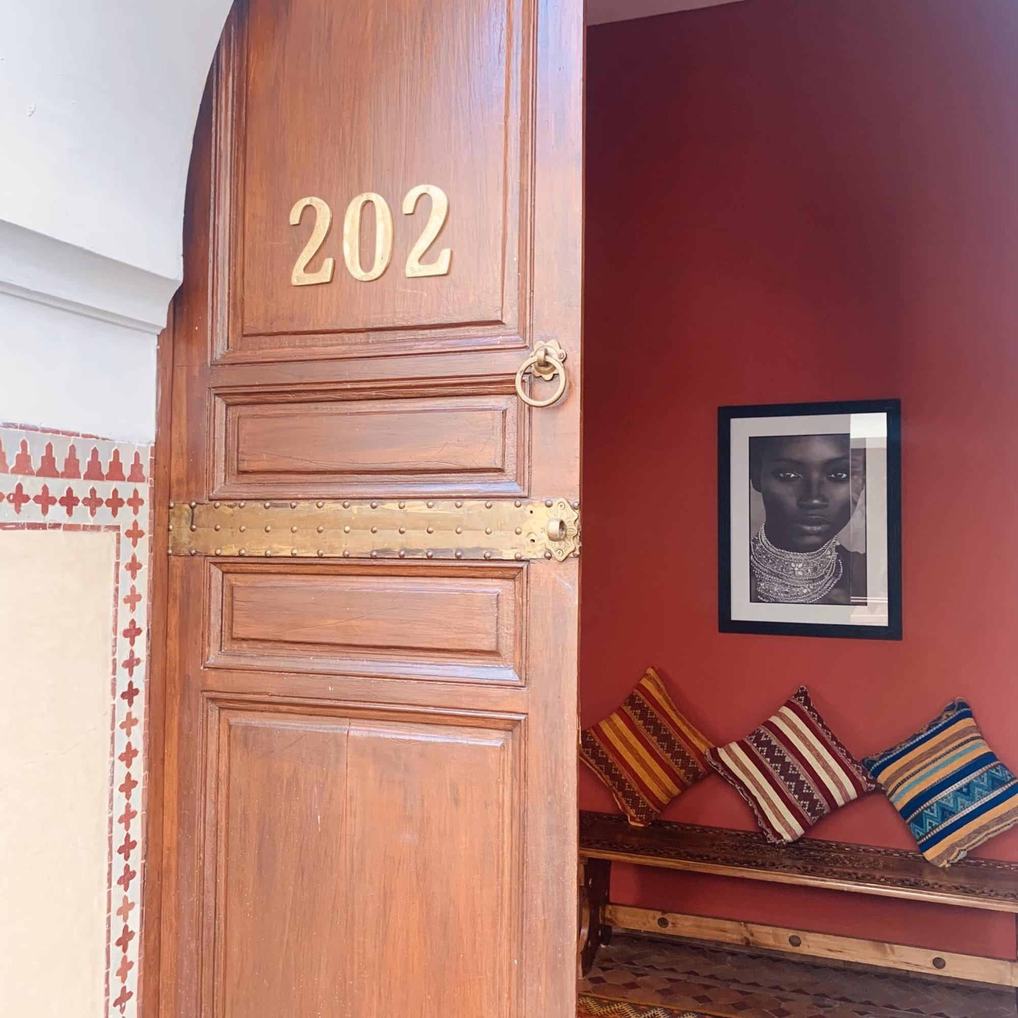 Equity Point Marrakech Hostel Маракеш Екстериор снимка