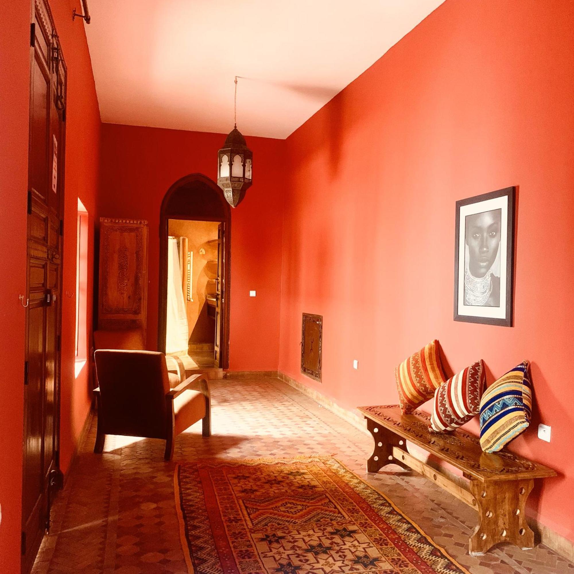 Equity Point Marrakech Hostel Маракеш Екстериор снимка