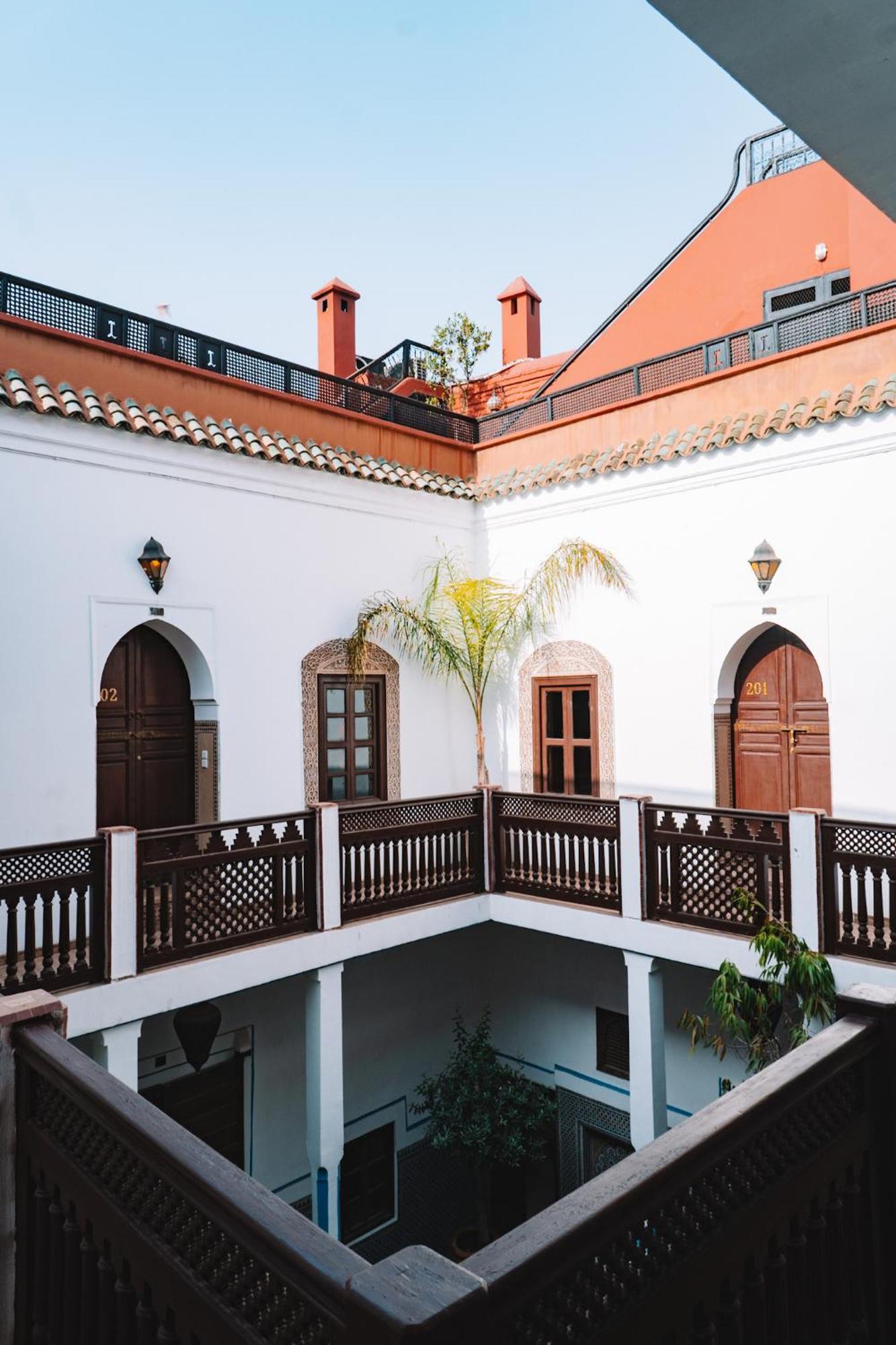 Equity Point Marrakech Hostel Маракеш Екстериор снимка